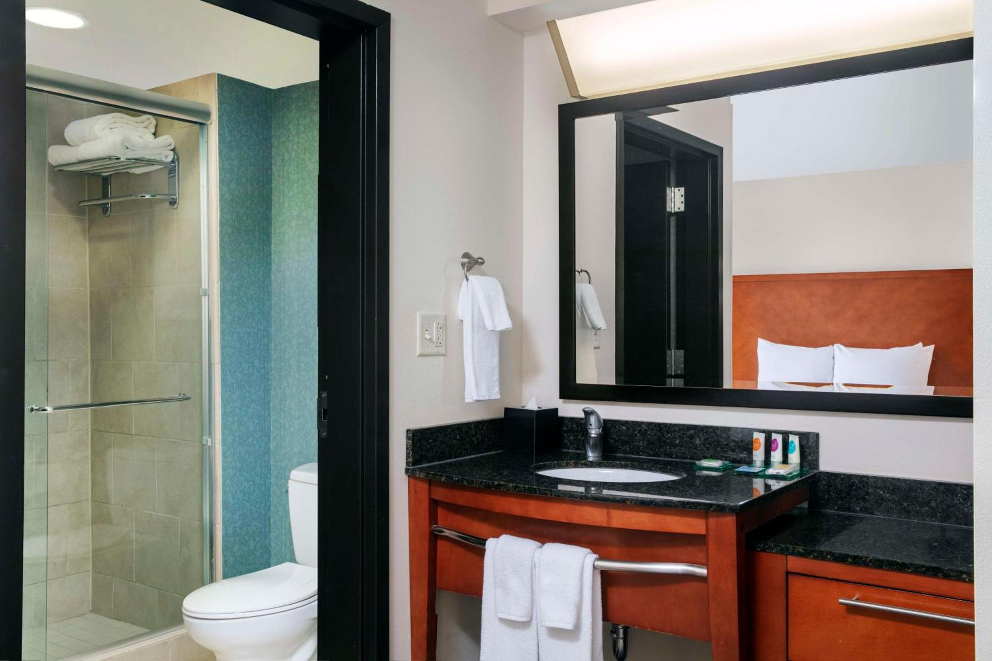 Hyatt Place Raleigh Cary Bagian luar foto