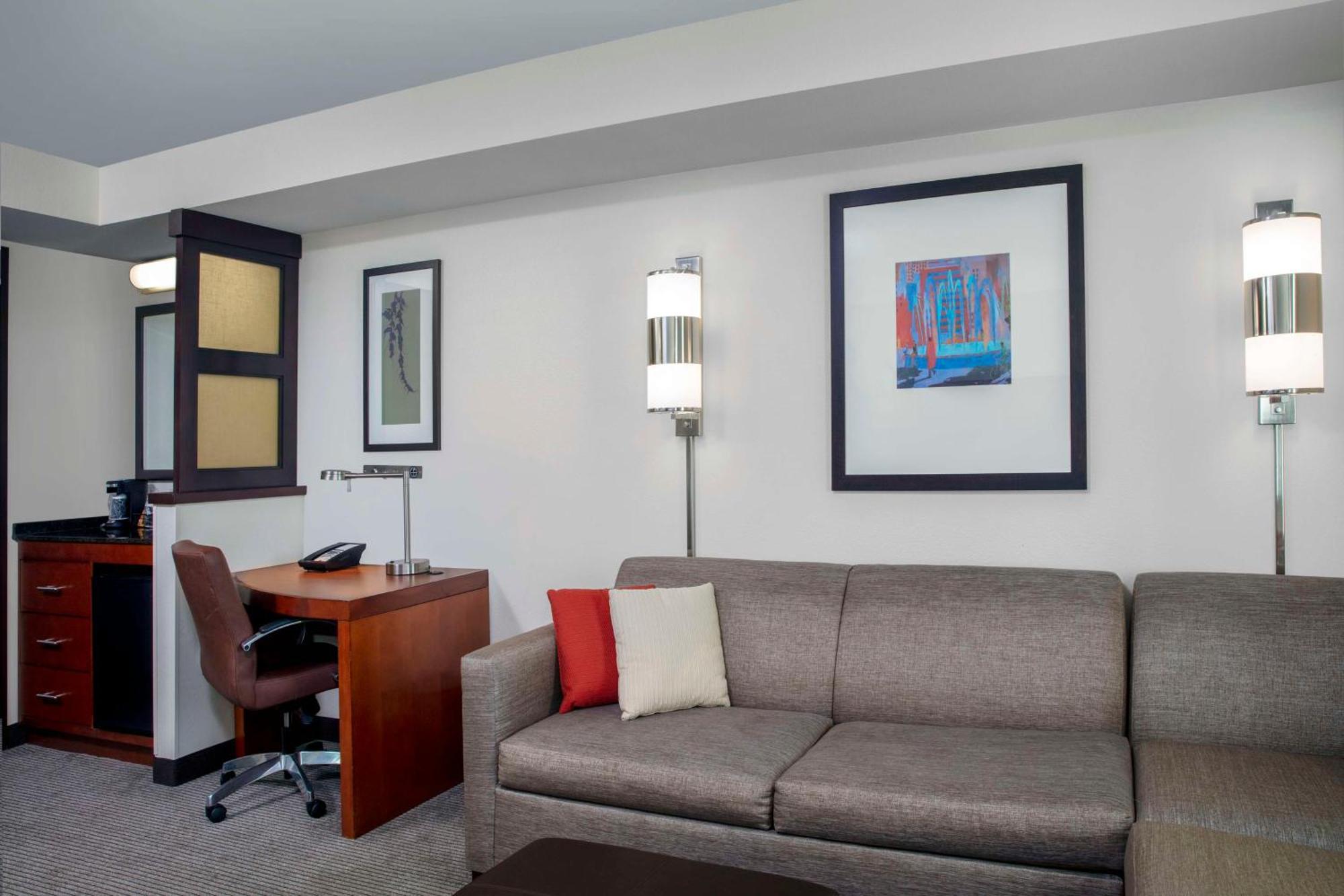 Hyatt Place Raleigh Cary Bagian luar foto